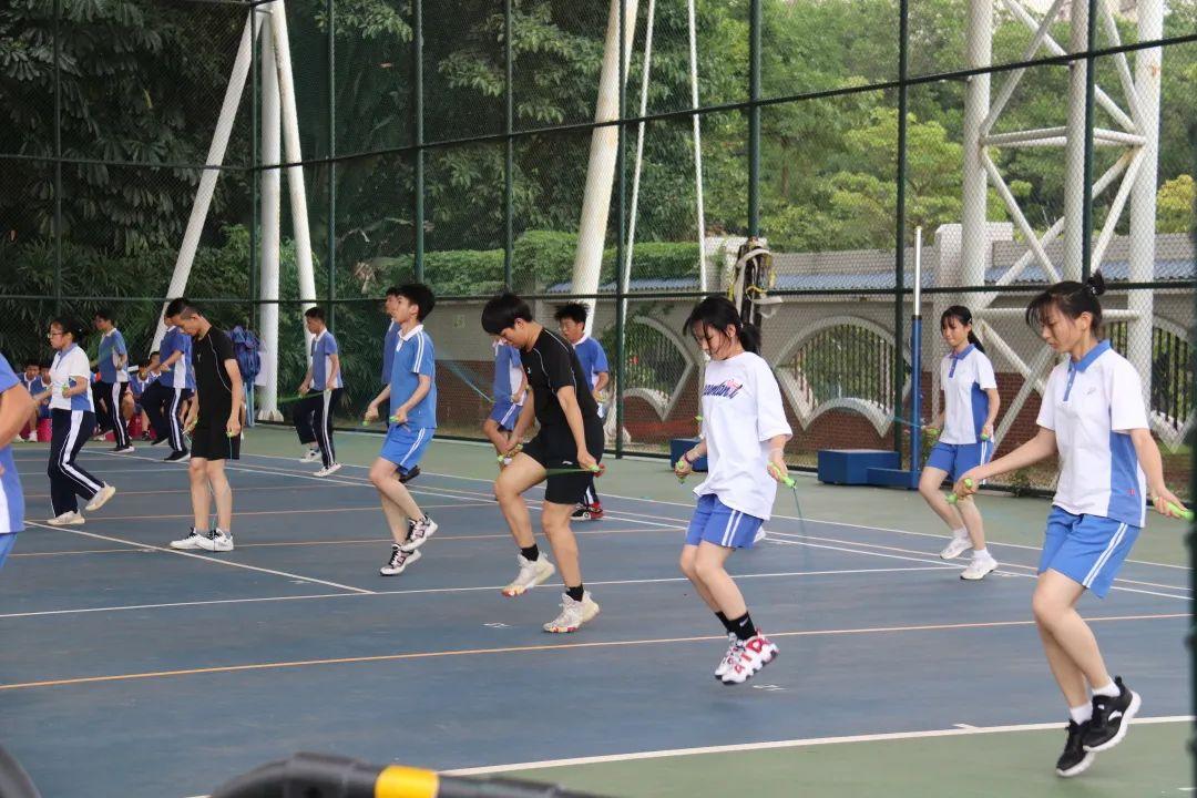中考篮球考试得分_中考体育篮球得分规则图片_中考篮球怎么满分